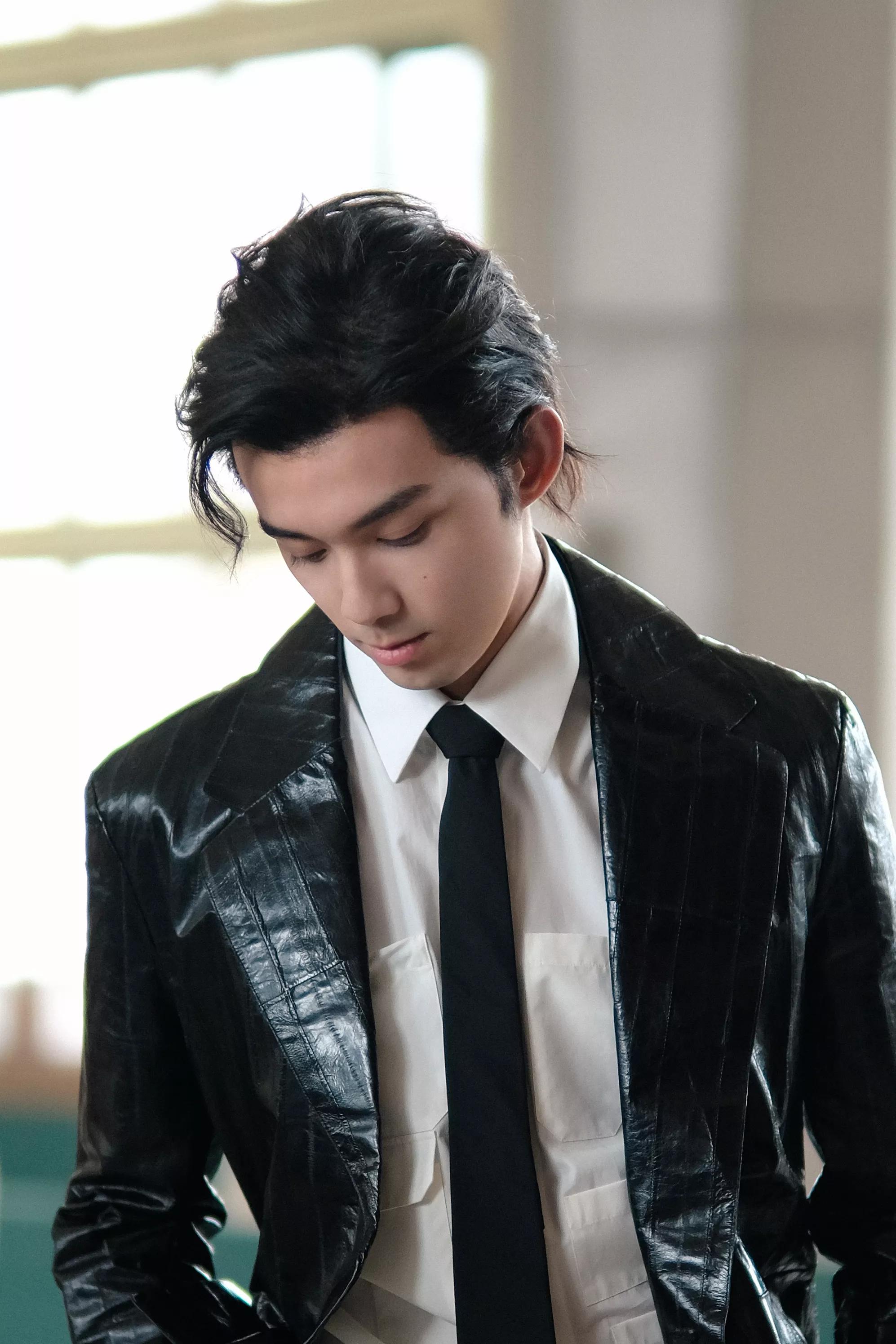 明星壁纸－吴磊