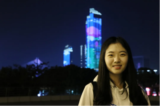 她考入湖北名校，精通英、日、法三国语言，手握国奖，保研双一流高校！