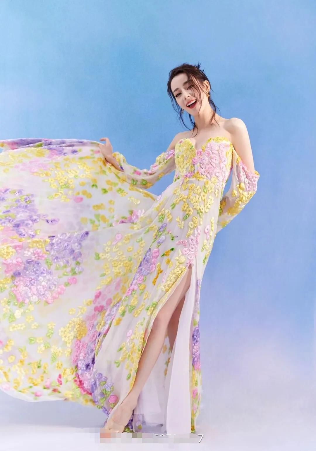 新疆宝藏女孩，迪丽热巴