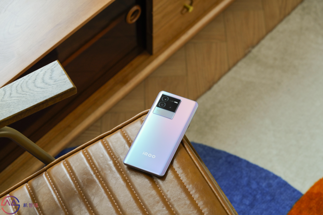 iQOO Neo6 SE测评：砍配置，不砍体验