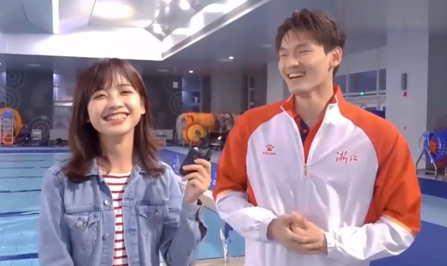 央视主持人王冰冰官宣恋情，祝福吧