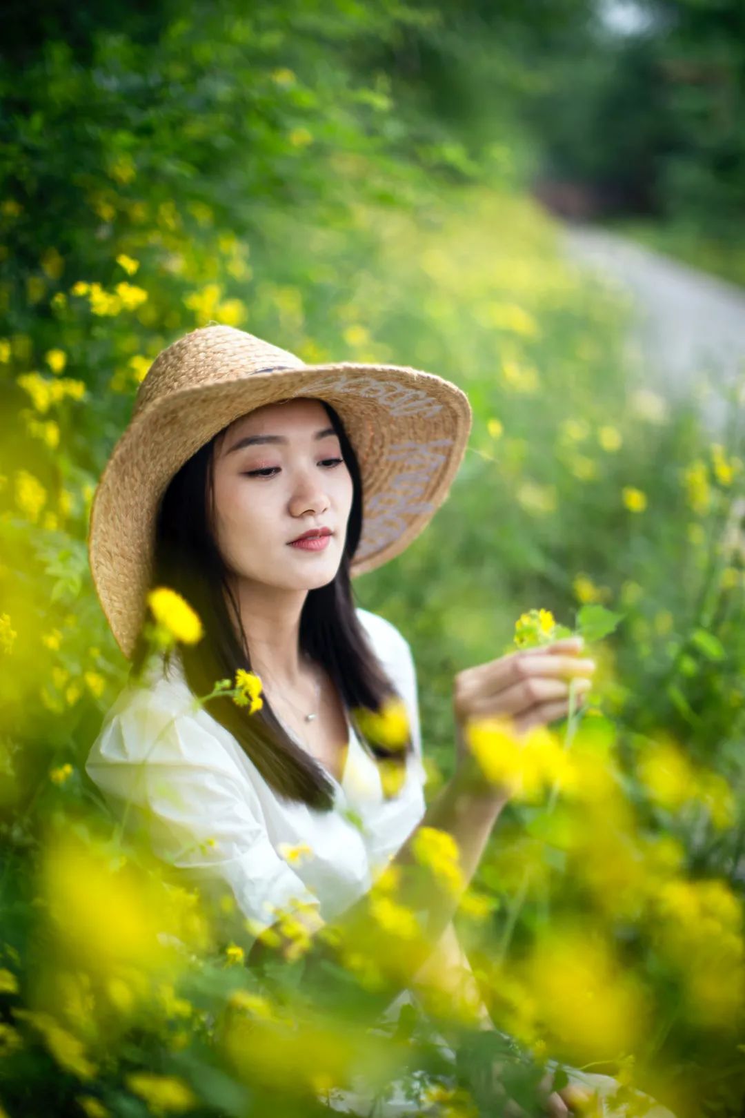 穿對(duì)衣服拍照才好看，春天穿搭注意什么？