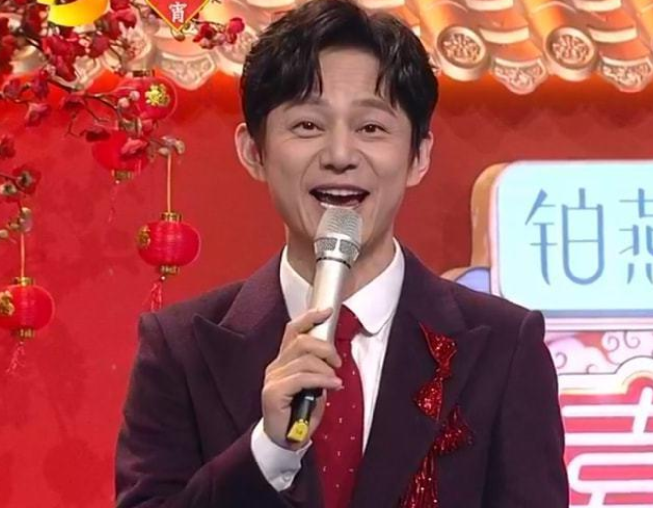 湖南元宵晚会主持班子集体翻车，河南台新颖，央视主持成最大赢家