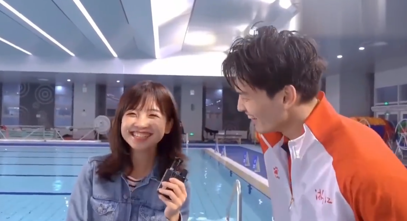 央视主持人王冰冰官宣恋情，祝福吧