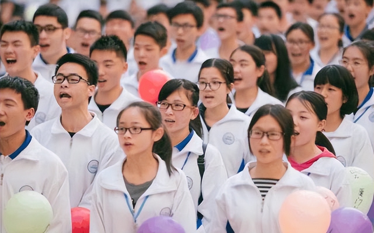 高三班主任直言：三类学生最好放弃复读，明年高考成绩照样不理想