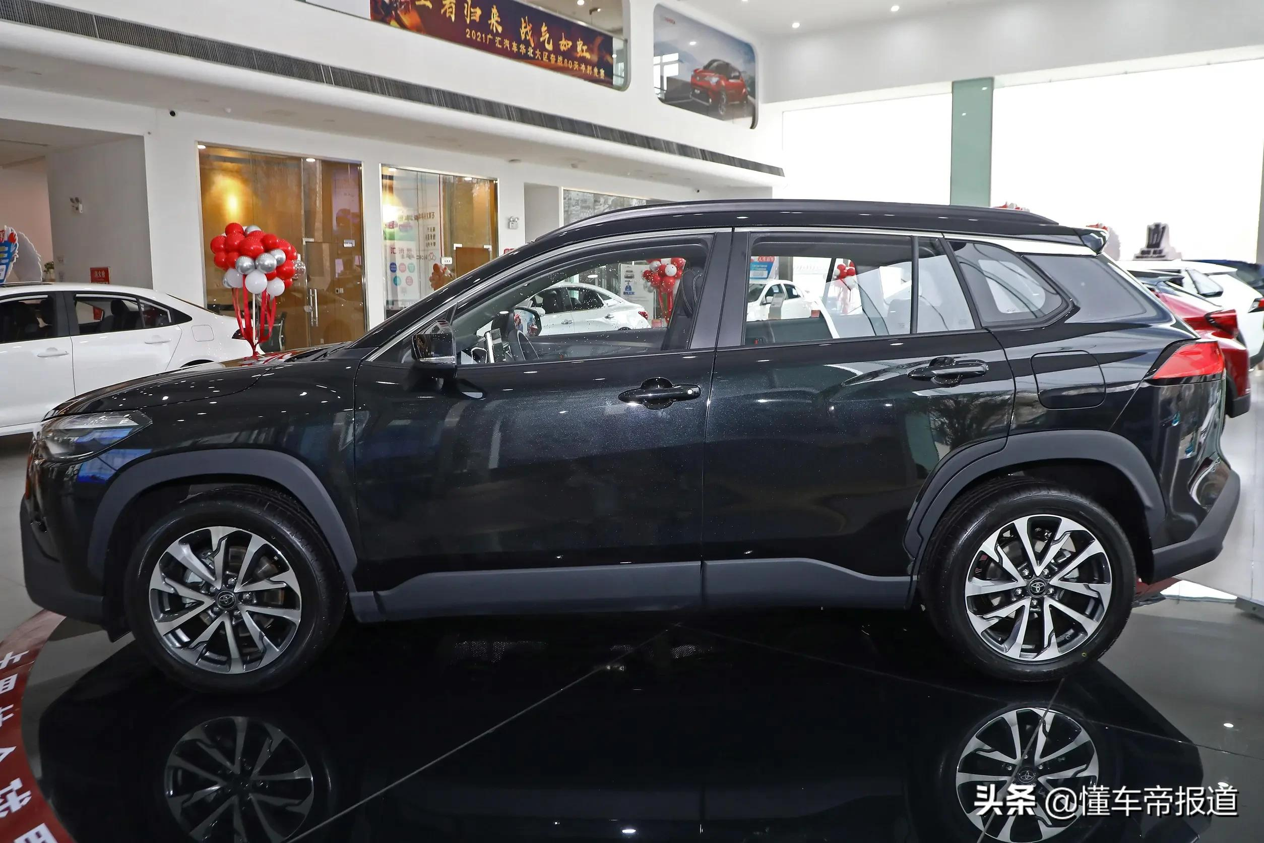 新车|小号“RAV4荣放”,配备2.0升动力!一汽丰田卡罗拉锐放上市