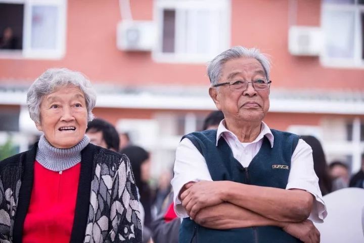 中国女富豪马静芬：坐牢、丧女、患癌，70岁创业，86岁身价过亿