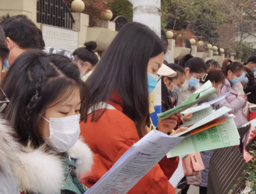 中国大学“口碑”排行榜，第一梯队光宗耀祖，第二梯队都是人上人