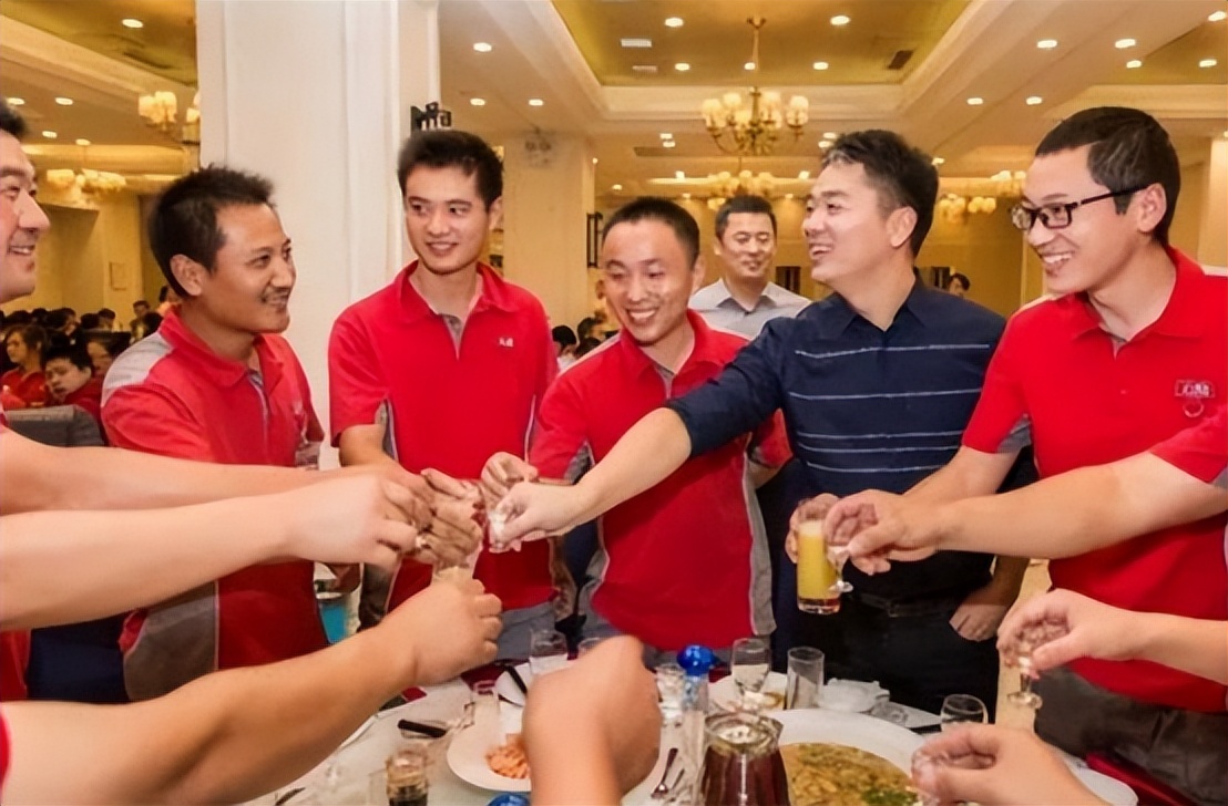 京东001号快递员金宜财：死心塌地送快递12年，刘强东给了他什么