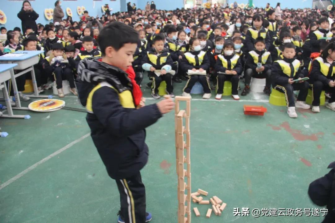 超越自我 挑战极限——遂宁绿然国际学校第四届校园吉尼斯“挑战赛”