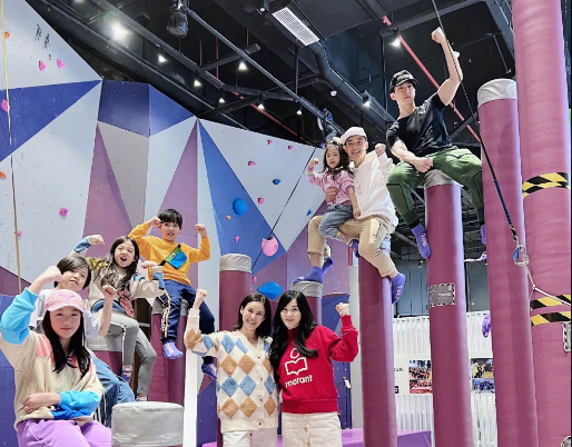 吴尊晒《爸爸去哪儿》重聚照！Neinei颜值好高，Jasper表情搞怪