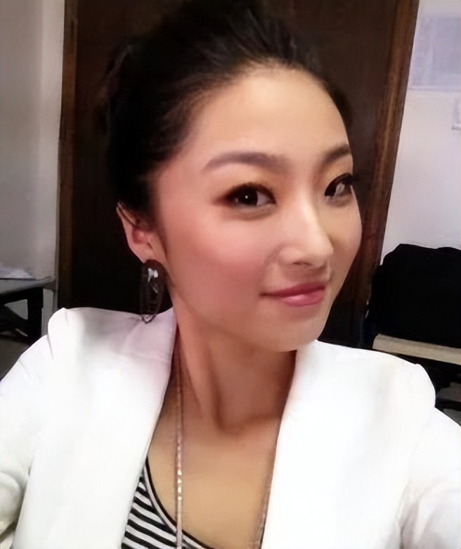 23岁当央视主播，2年后命丧男友刀下，她的人生太过悲剧