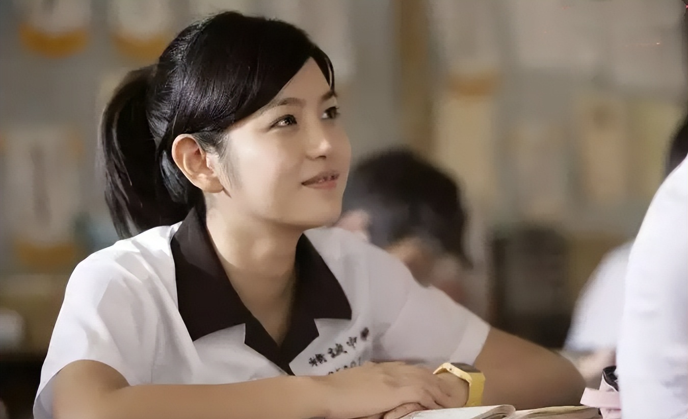 同样是演学生，把张柏芝、赵丽颖和吴倩放在一起，美得各有千秋