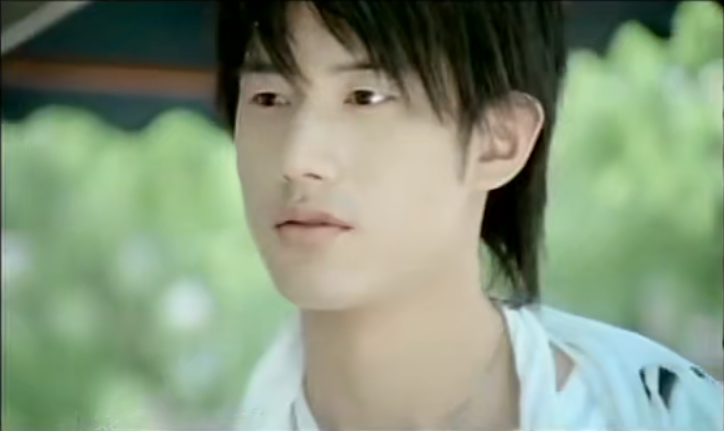 吴建飞：曾是周杰伦师弟，还是铠甲勇士男主，当爸后38岁还是很帅