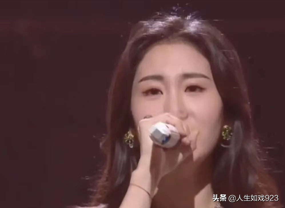 佩服张碧晨独自生宝宝需要很大的勇气