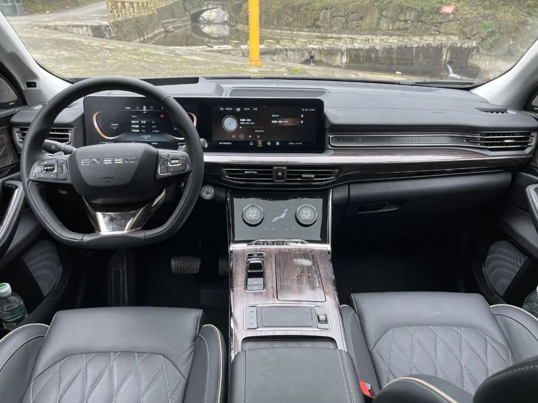 车壹圈试驾丨星途揽月400T，20万元级七座SUV，科技舒适