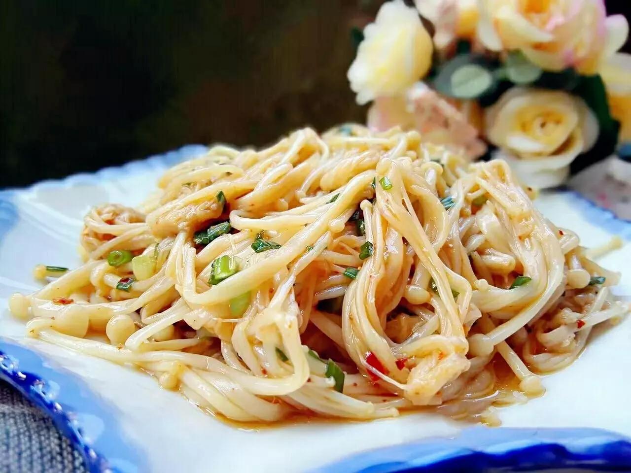 今天进三九，记得告诉家人吃5种碱性食材，不做2件事，平安迎新年