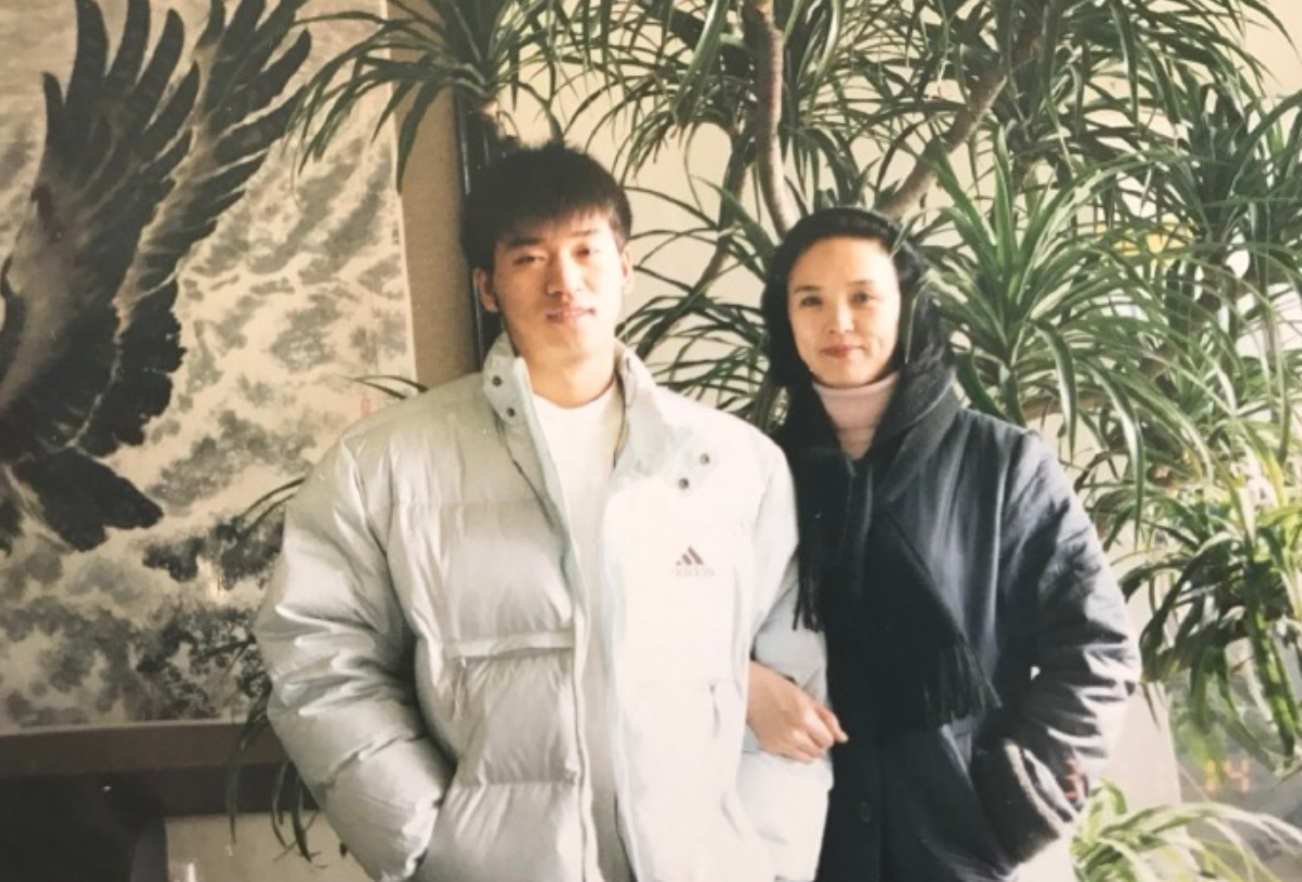 戏里又渣又坏，戏外宠妻爱子多年，你不知道的“冉森”栾元晖