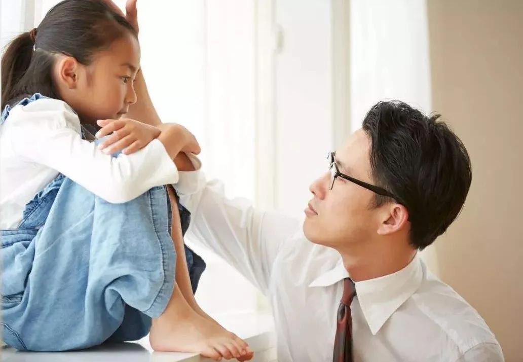 你还在用“你真好你真棒”空洞赞美孩子吗？有效的鼓励该怎么做？