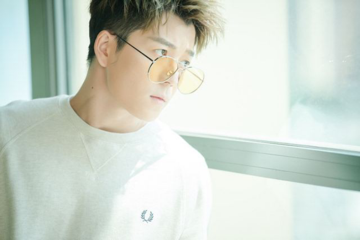 娃娃脸我只服这12位明星！有人30岁还能演高中生，个个青春永驻