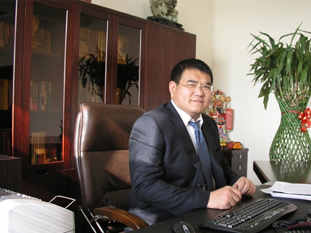 她卖豆腐起家45岁丧夫，却成为天津女首富，给武汉和汶川捐1亿