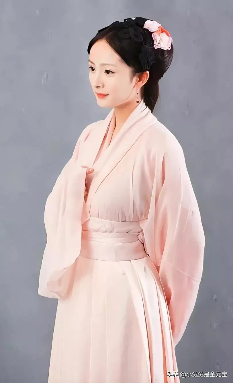 红楼梦里的小小配角 现在是一线明星