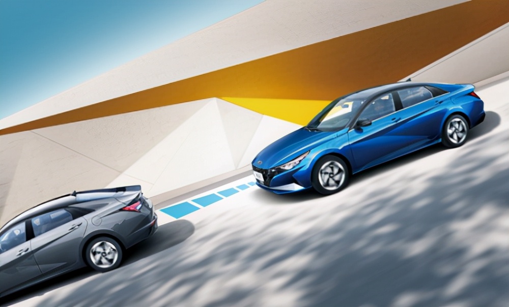 汽車圈的“歐冠”，第七代伊蘭特VS日產軒逸你站誰？