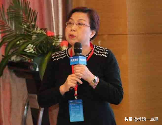 李郁（女），安徽农业大学教授、硕导，动物传染病防控专家