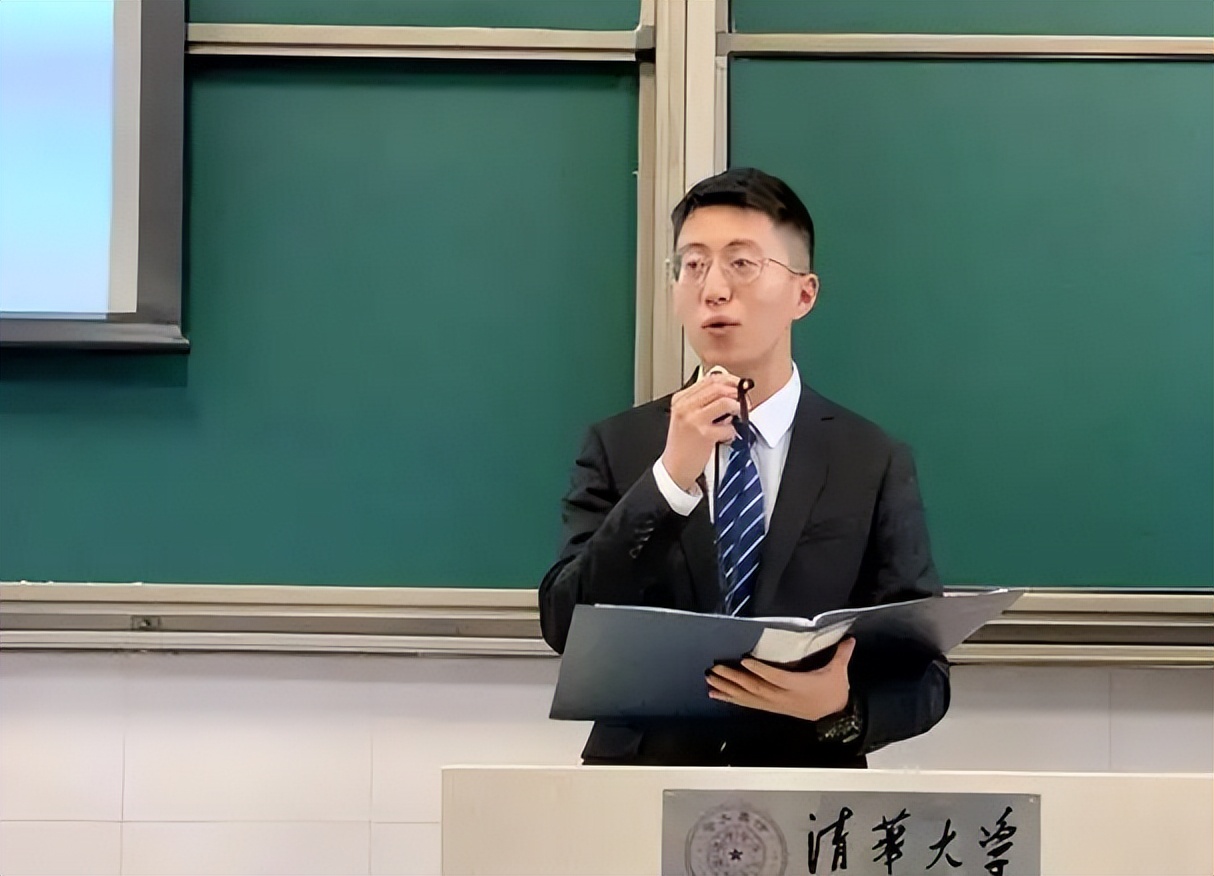清华学生会主席有多厉害？学姐说出真实待遇，难怪顶尖学霸抢着当