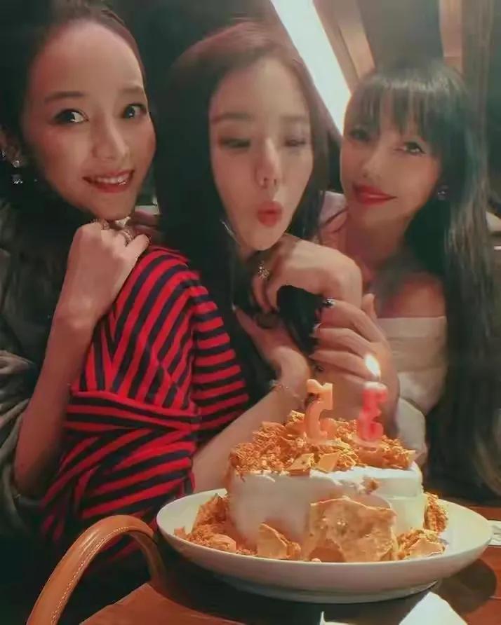 李靓蕾拒绝王力宏给的抚养费？我会告诉孩子，跌落谷底也能站起来