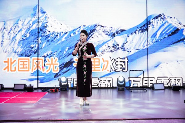 湖南人在上海庆建党一百周年暨2021年年会圆满举办