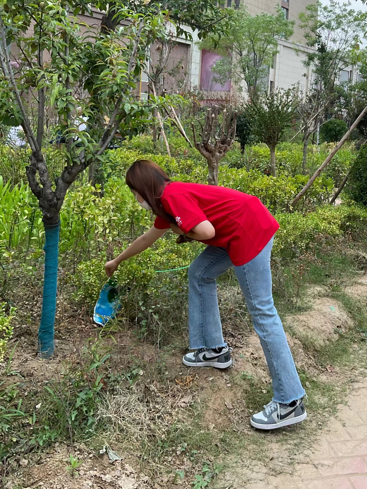 保护环境 同守中国山河