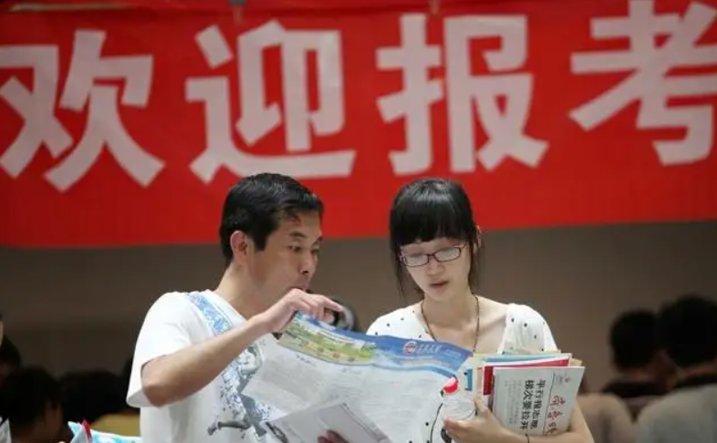 高考迎来调整，增加“身份要求”，2022届部分考生将无缘高考