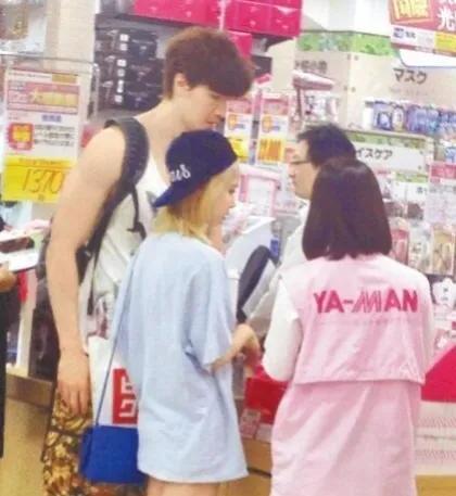 锦荣软饭硬吃第一人，要求蔡依林结婚后上交财产，被甩后说对方矮