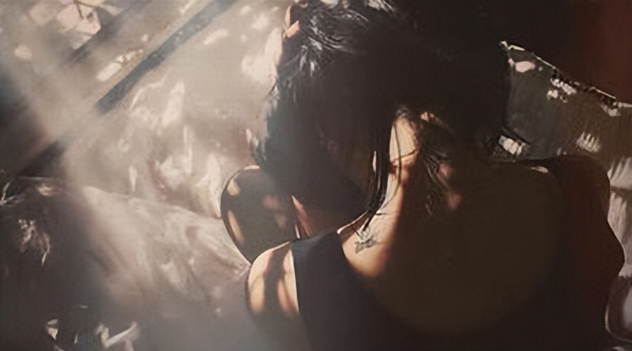 彼此陌路的伤心句子