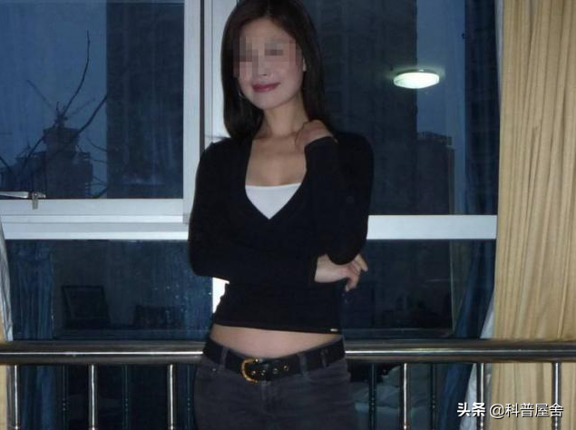 2014年，55岁老太假扮大学生同时交往4个男孩，老太：我就是好色