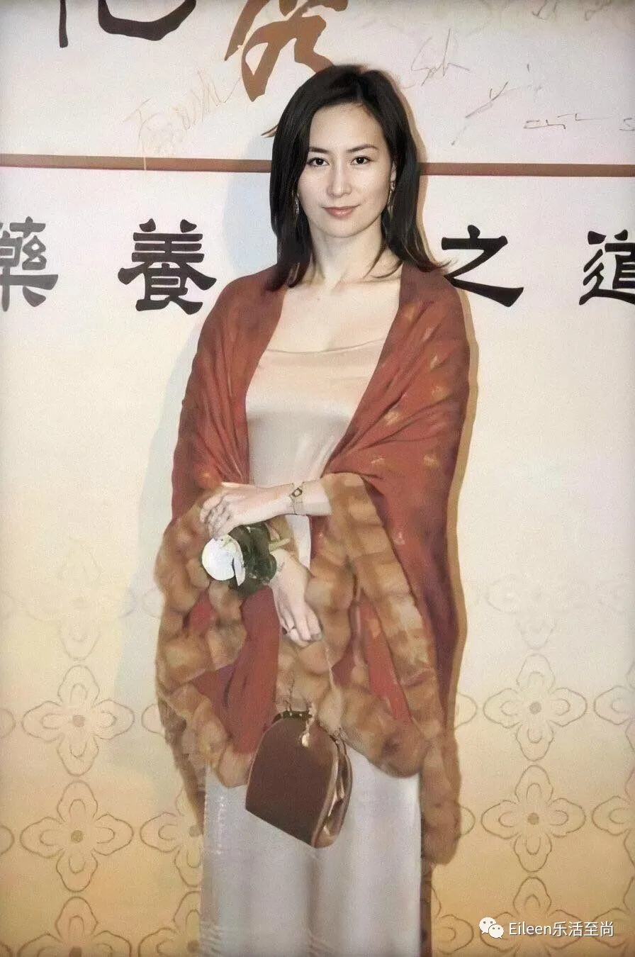 全都离过婚?何超琼李富真孟晚舟三位顶级白富美为什么那么像?