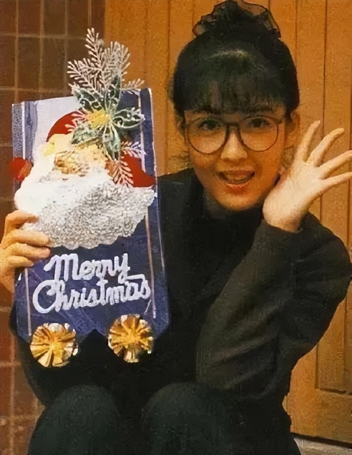 “清纯女神”的唏嘘情史