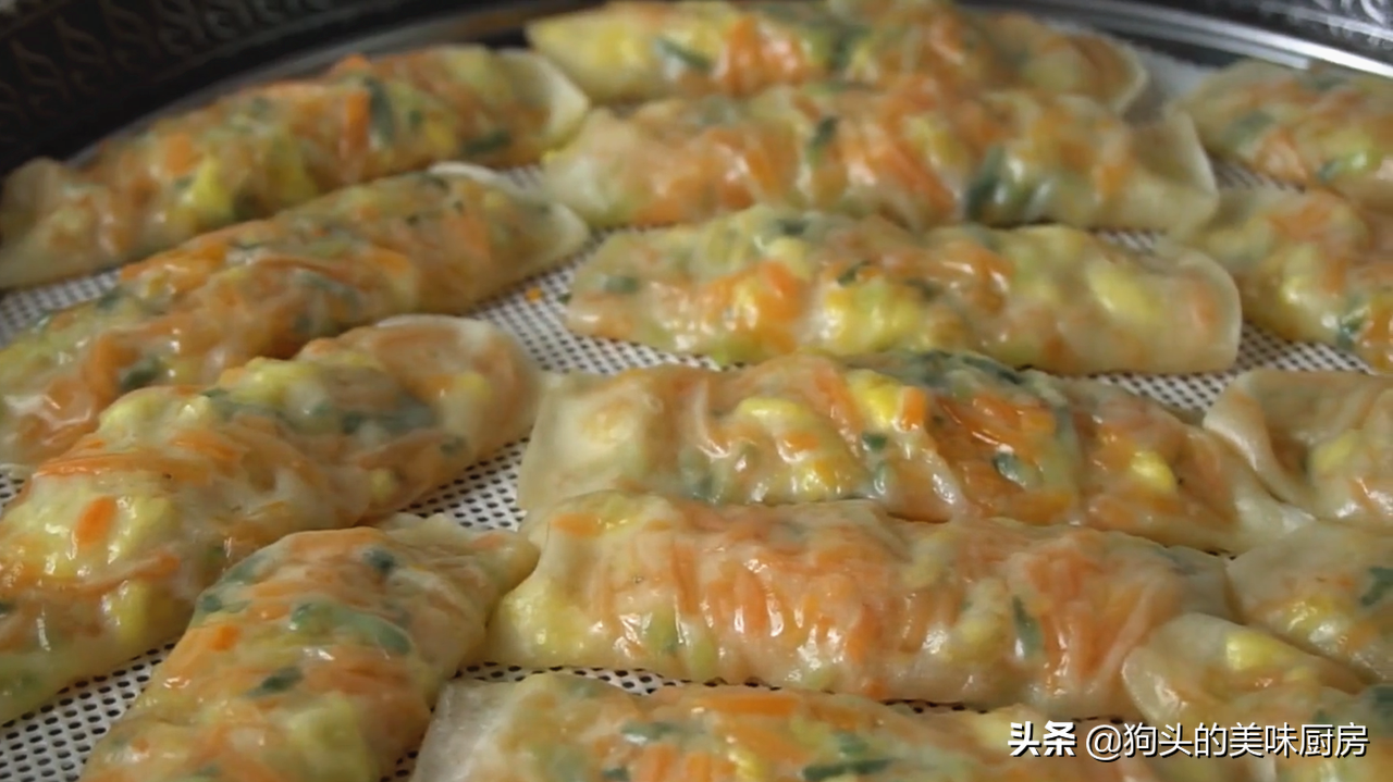 省事的菜卷，不和面不醒面，一擀一卷，营养丰富味道鲜，孩子喜欢