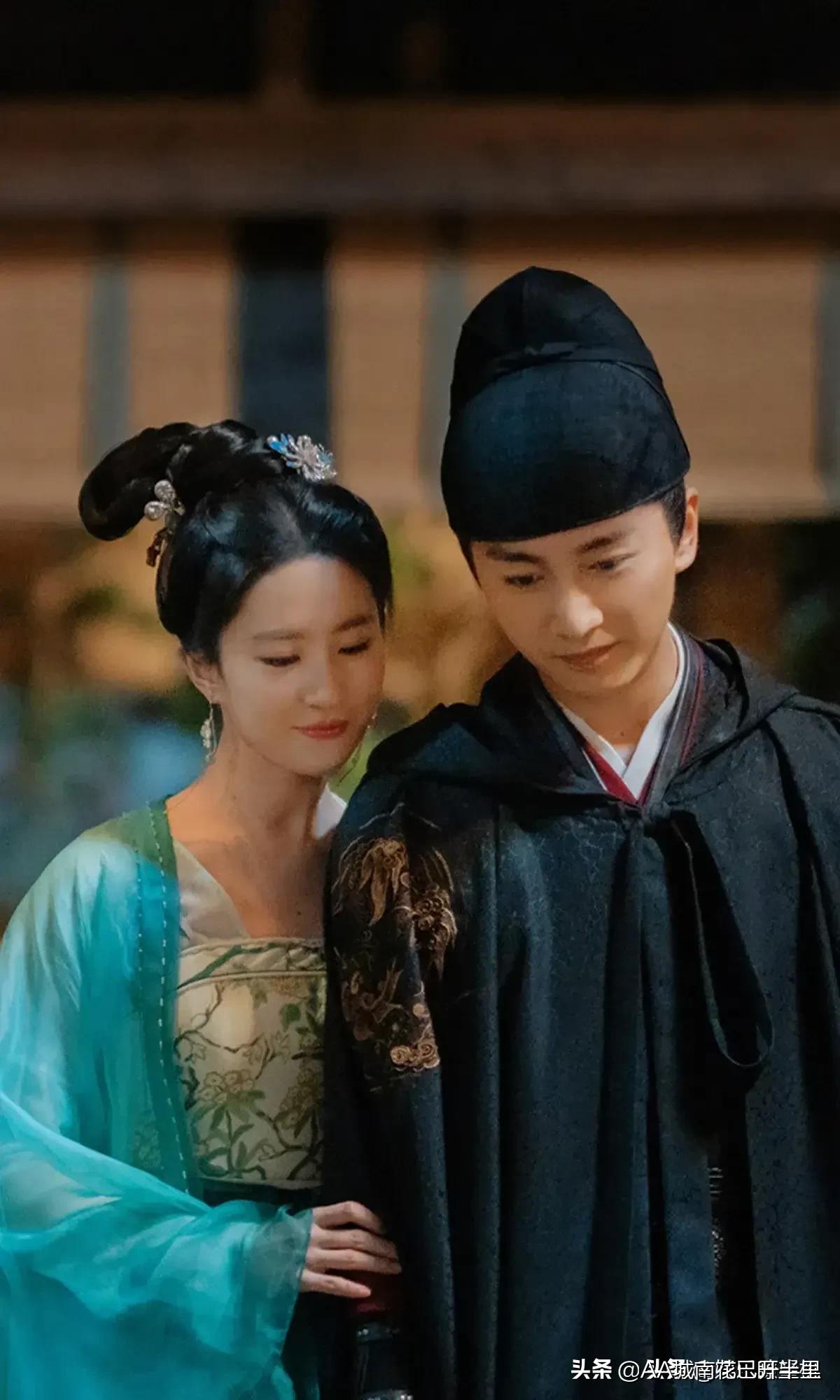 梦华录的萧相一个寒门崛起又热衷权势的人，等同于精致利己主义者