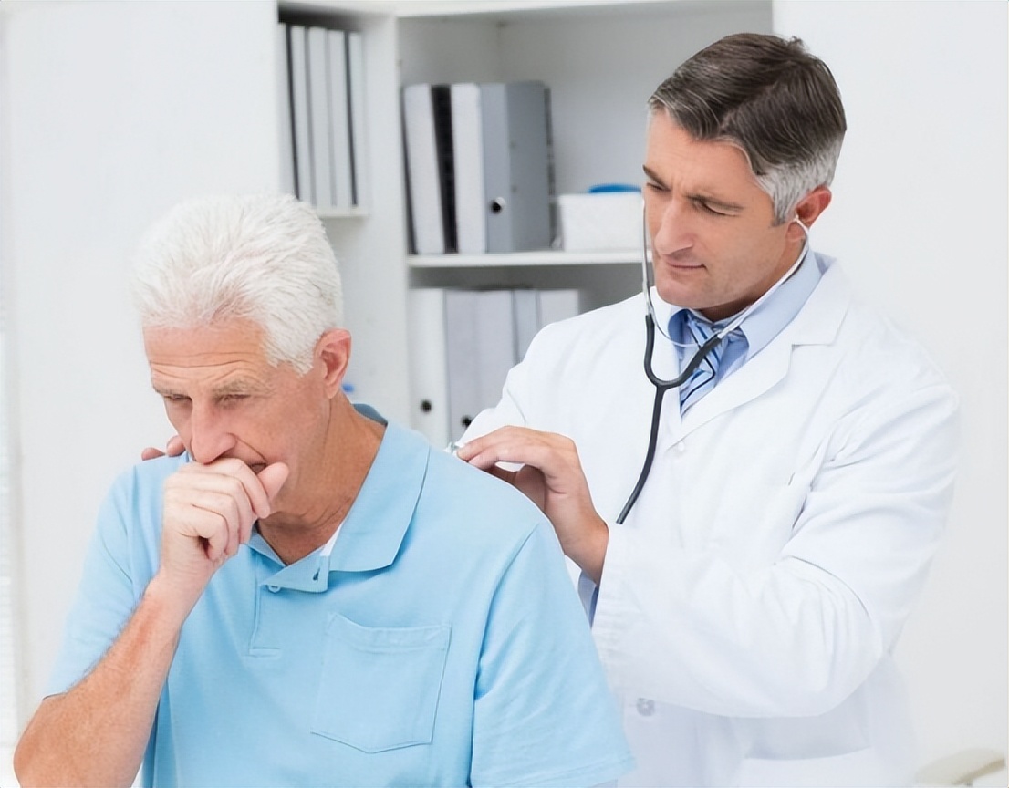 嗓子里总有痰，痰多吐不完？教你4招，切断“生痰之源”