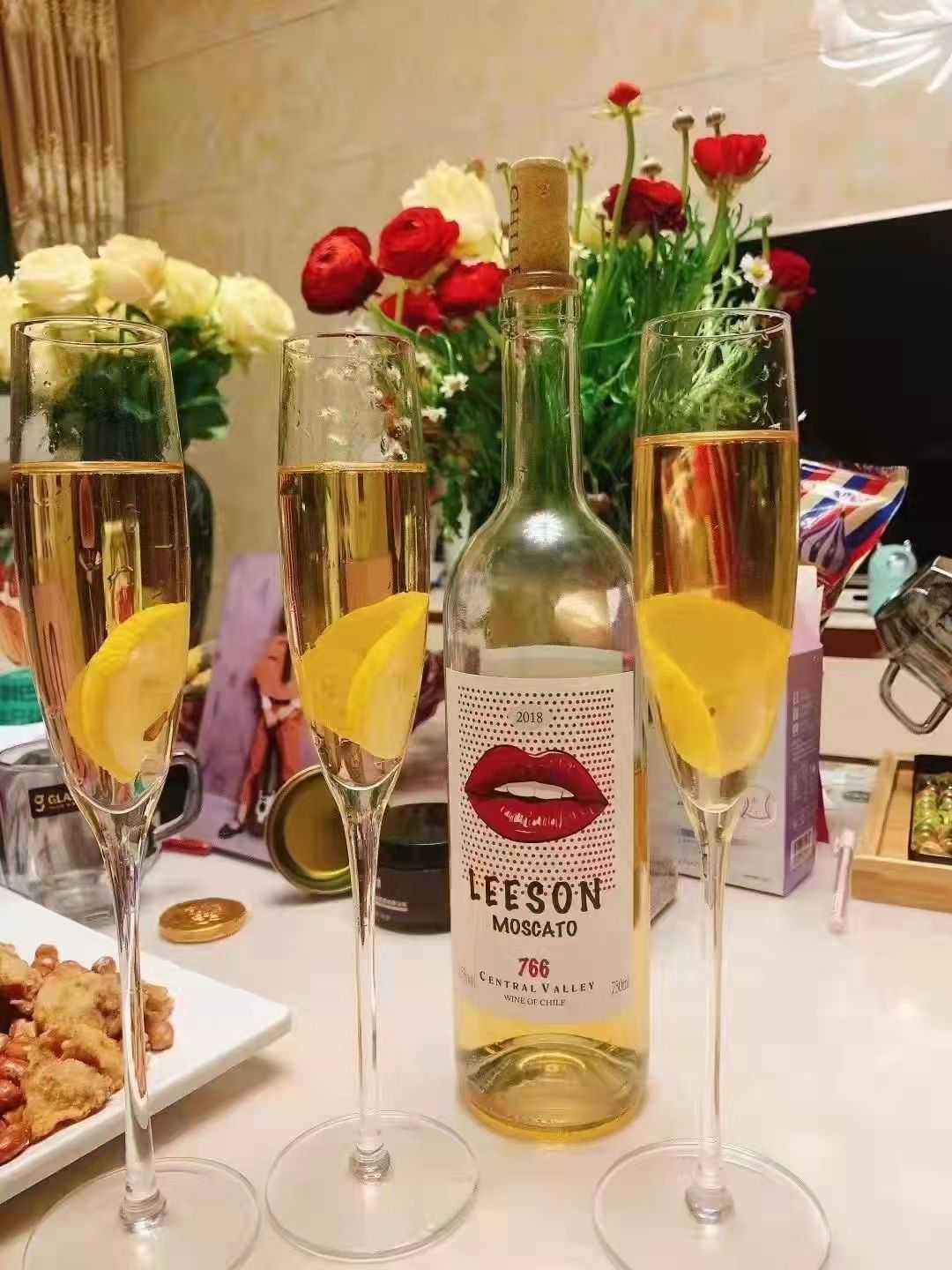 雷盛红酒价格表,一份意外满意的新婚礼物