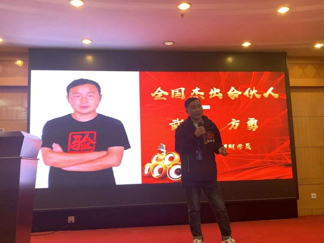 這幫人齊聚北海，這次他們?cè)诿苤\何事？