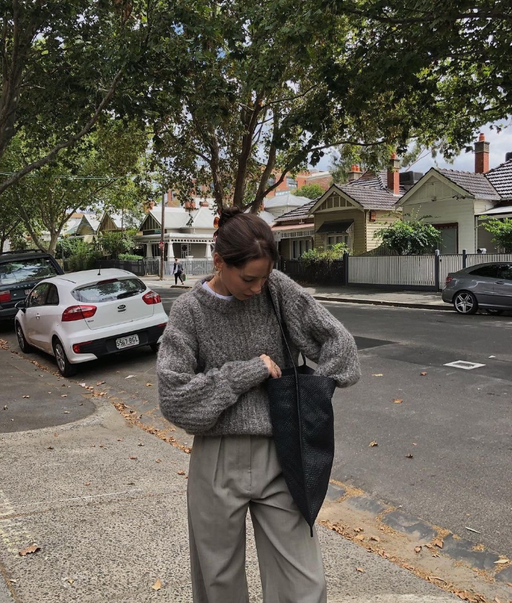 墨尔本博主Jessica Alizzi小个子女生穿搭风格 时髦随性的时尚feel