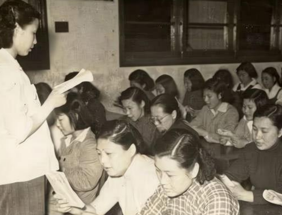 1954年，男子与冒牌妻子同床52天，警察找上门：找到了你妻子尸体