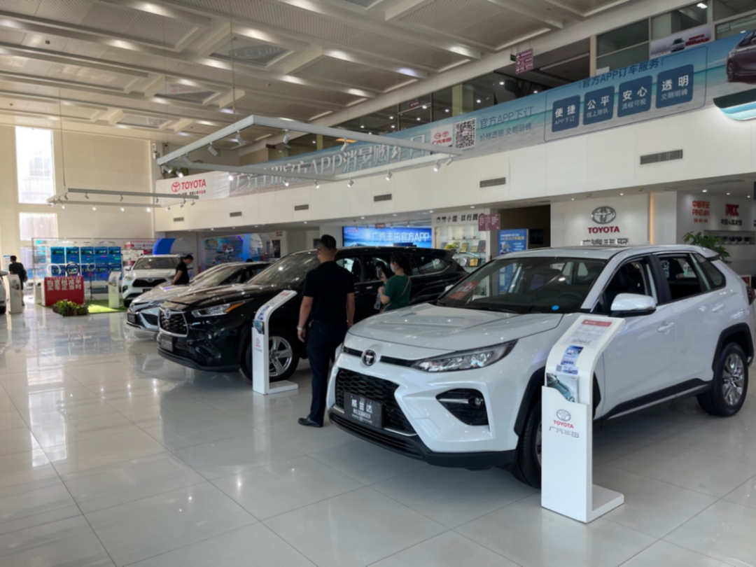 7月车市：折扣没了交付延长，晚上还有人买车