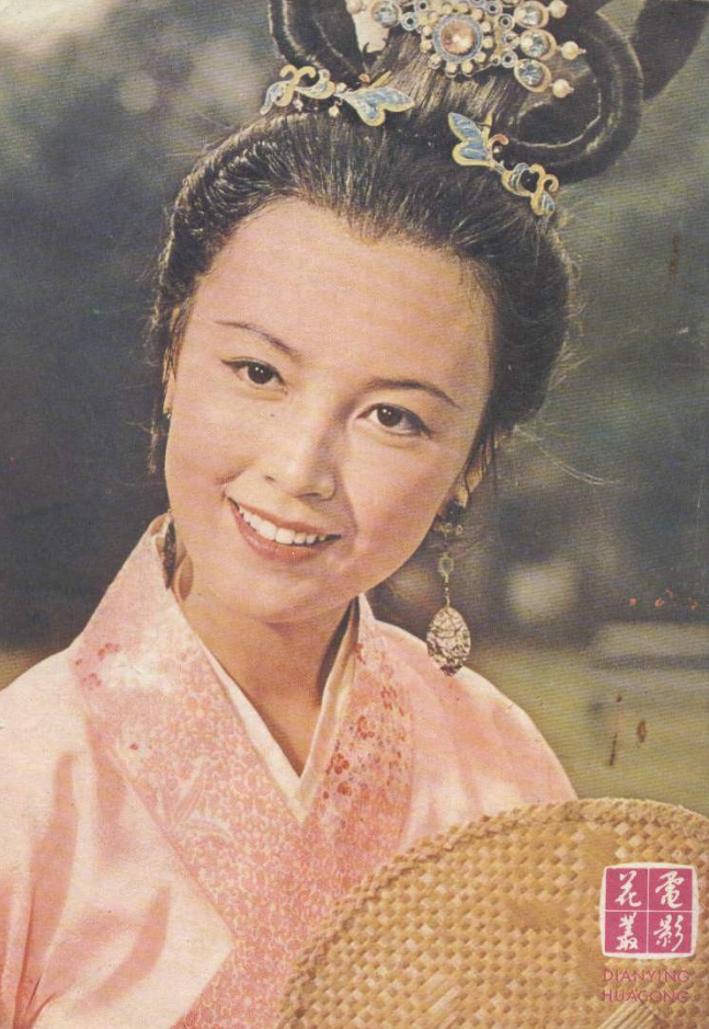 40年前的老剧《笔中情》,真是男帅女美!连丫鬟都那么好看