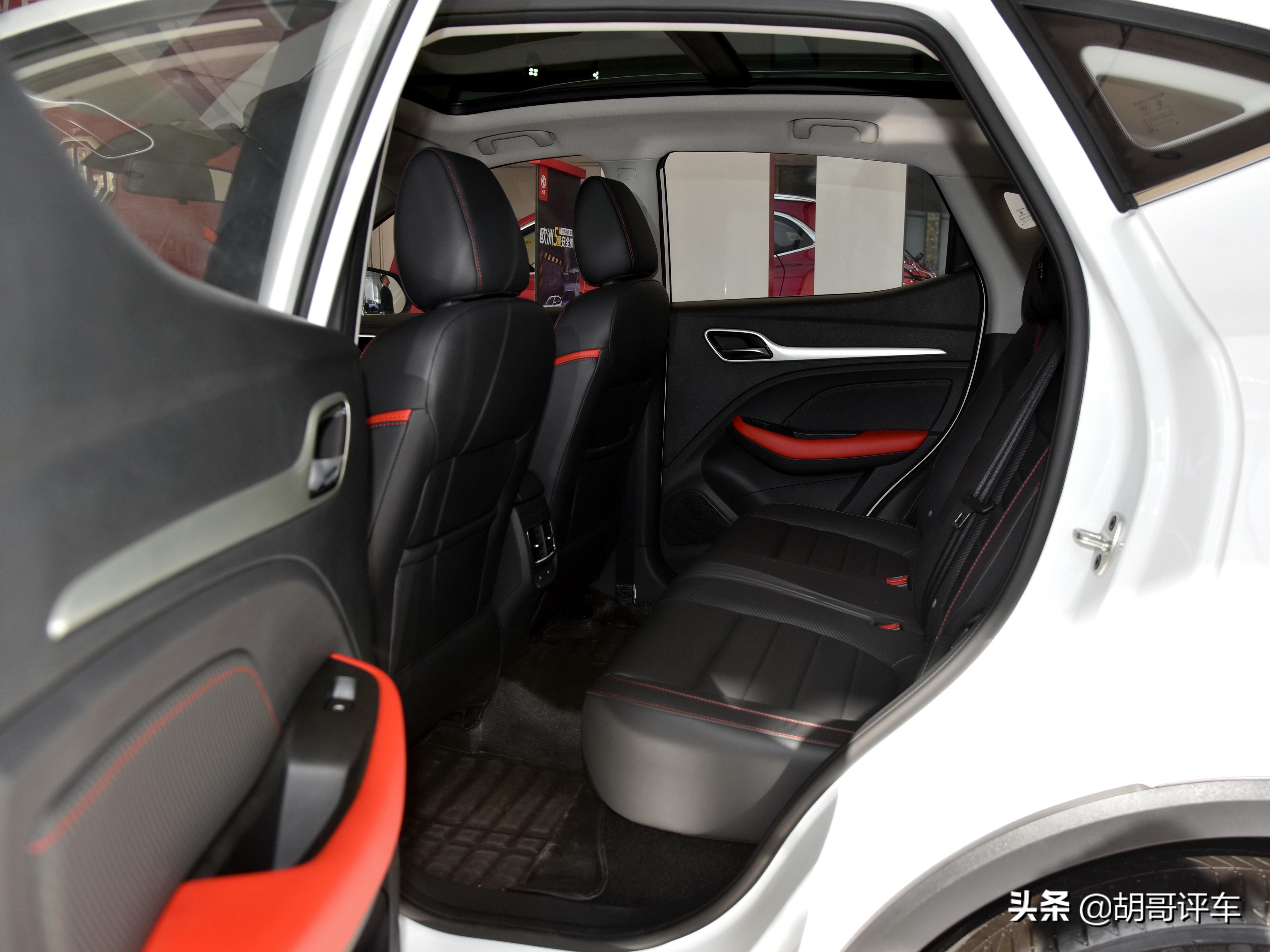 国六排放，11.28万物美价廉，2585轴距，实拍名爵ZS