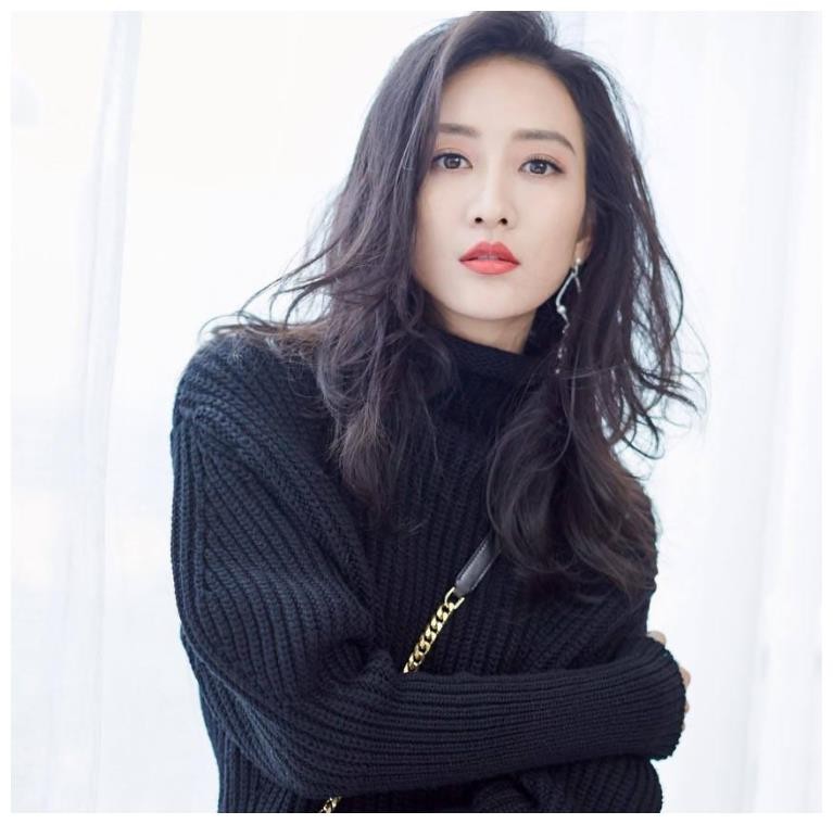 明明很漂亮，却没人追的8位女星，问题出在哪？