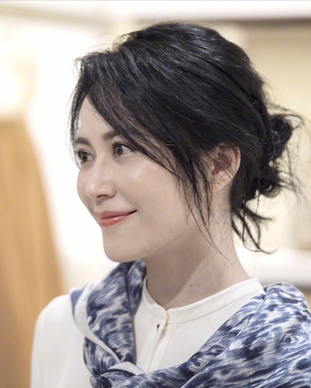 老戏骨大宋佳，颜值逆天，演技了得，优雅贵气